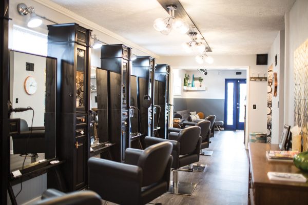 Read more about the article The importance for a beauty student to undertake business training